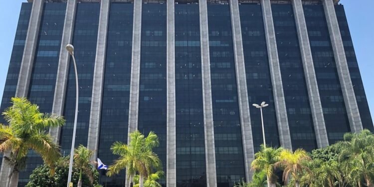 Prefeito e governador decretam ponto facultativo Quinta-Feira Santa