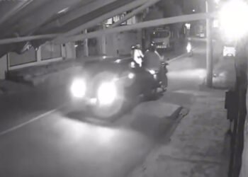 Vídeo mostra carro derrubando motociclistas em Itaperuna