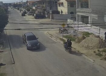 Dupla é presa após roubo em Iguaba Grande; R$ 6 mil são recuperados