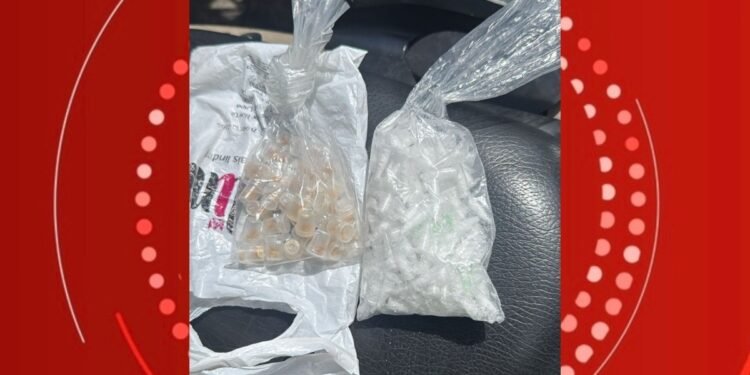 Dois homens ficaram feridos após suspeitos atirarem contra PMs na região das Sete Portas, em Salvador Dois homens ficaram feridos após suspeitos atirarem contra PMs na região das Sete Portas, em Salvador