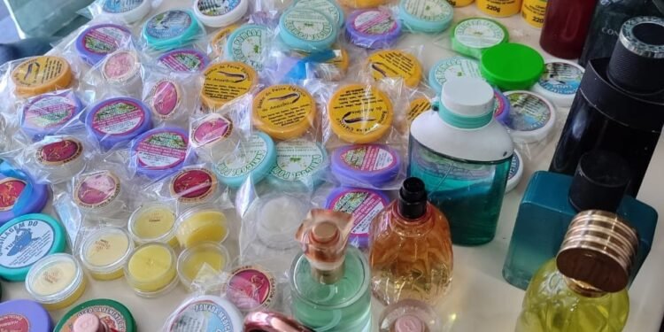 Operação da Prefeitura apreende mercadorias irregulares após denúncias em Nova Friburgo