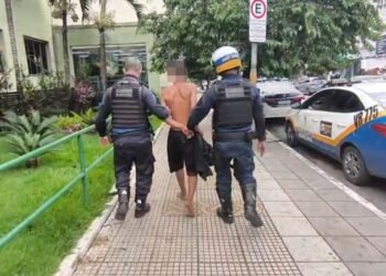 Homem é preso após furtar mercado e invadir casa em Volta Redonda