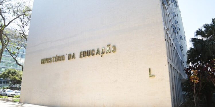 Lula gastará R$ 50 milhões para criar Escola Nacional de Hip-Hop
