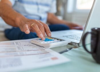 UNG oferece orientação gratuita para declaração de IR no Internacional Shopping Guarulhos