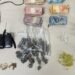 Adolescente é apreendido com drogas e mais de R$ 3 mil em espécie em Lauro de Freitas