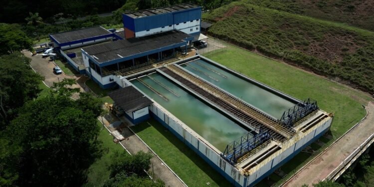 A parada do sistema de coleta pode afetar o abastecimento de água em Teresópolis nesta terça-feira