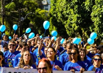 Caminhada de conscientização sobre o autismo acontece em Petrópolis