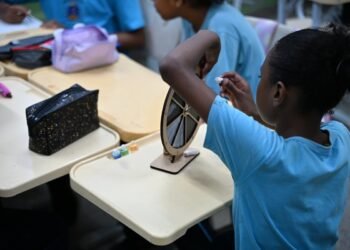 Projeto em Petrópolis aposta em aula prática e tecnologia para alunos