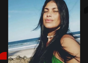 Mulher achada morta em terreno baldio na BA tinha perfurações no corpo