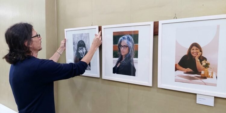 Exposição fotográfica destaca protagonismo feminino em Petrópolis