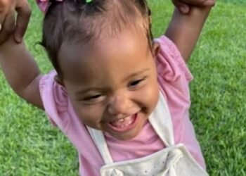 Mãe procurava emprego quando soube que bebê morto ‘passava mal’