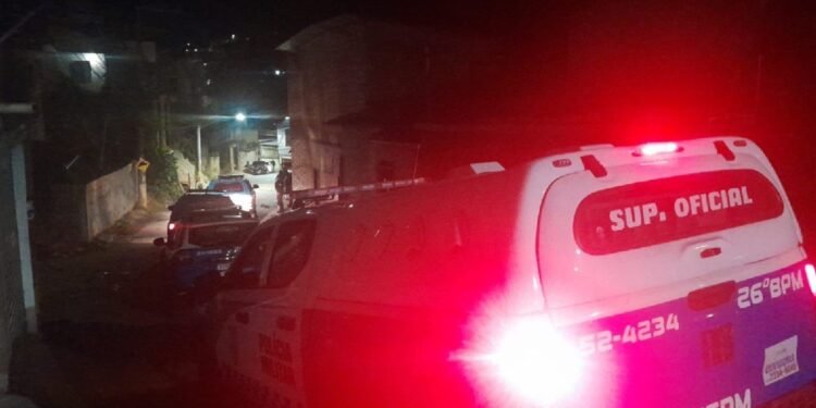 PM dispersa baile funk irregular em Petrópolis