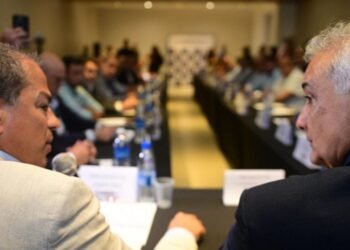 Rio das Ostras participa de reunião sobre nova partilha dos royalties