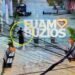 Homem é flagrado vandalizando placa em ponto turístico de Búzios e causando revolta; vídeo Homem é flagrado vandalizando placa em ponto turístico de Búzios e causando revolta; vídeo