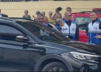 Tentativa de assalto a policial termina com suspeito baleado