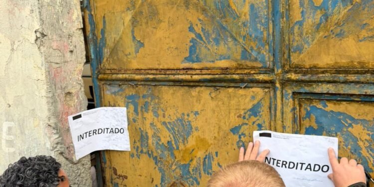 Homem está preso por recepção em depósito irregular de recicláveis ​​em Barra Mansa