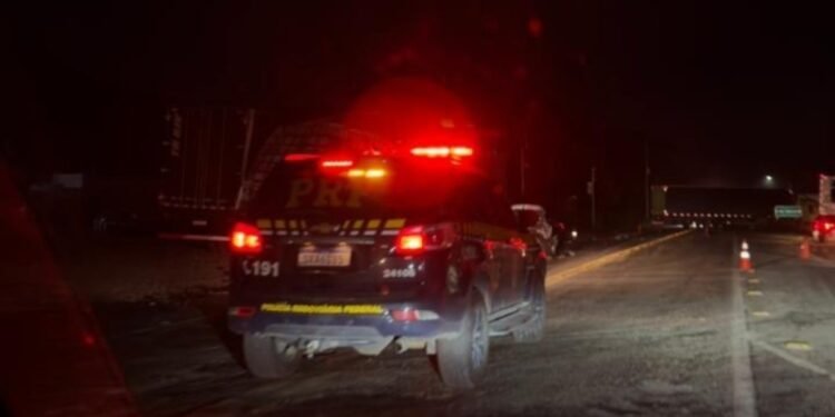Acidente entre carreta e dois carros deixa sete feridos em Barra do Piraí