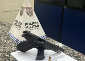 Homem é preso com arma e munições em Barra Mansa