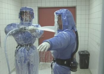 Saúde do RJ e Fiocruz atendem paciente belga que veio de Uganda com sintomas virais e investigam possibilidade de ebola