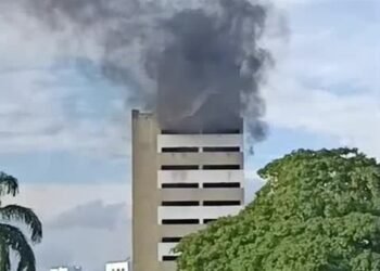 Incêndio no Centro do Rio atingiu prédio perto de subestação