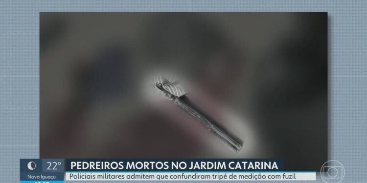 PMs envolvidos em caso de pedreiros mortos disseram que câmeras corporais descarregaram e que havia forte neblina em São Gonçalo