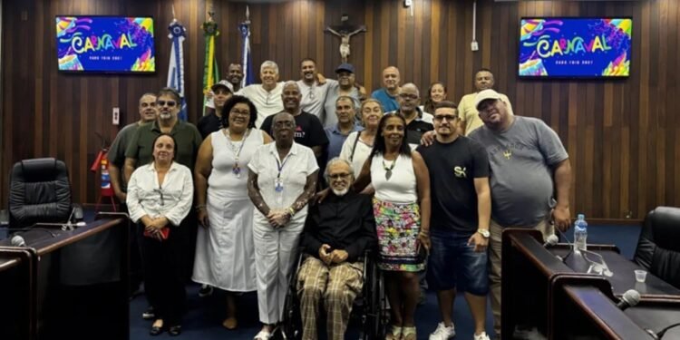 Cabo Frio apresenta projeto para retomada dos desfiles em 2027