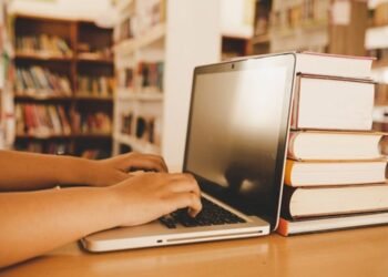 Fundação Rio das Ostras de Cultura firma parceria com universidade