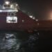 Embarcação com 29 trabalhadores encalhados após ocorrência no mar Macaé