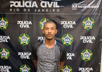 Suspeito de matar o próprio pai e ocultar o corpo na cisterna está preso em São Pedro da Aldeia, no RJ