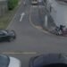 VÍDEO: Motociclista fica gravemente ferido após bater em carro e postar em Volta Redonda