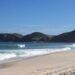 Homem morre afogado durante prática de bodyboard na praia de Saquarema Homem morre afogado durante prática de bodyboard na praia de Saquarema