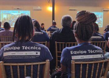 Seminário sobre pesca reúne pescadores e pesquisadores em Campos