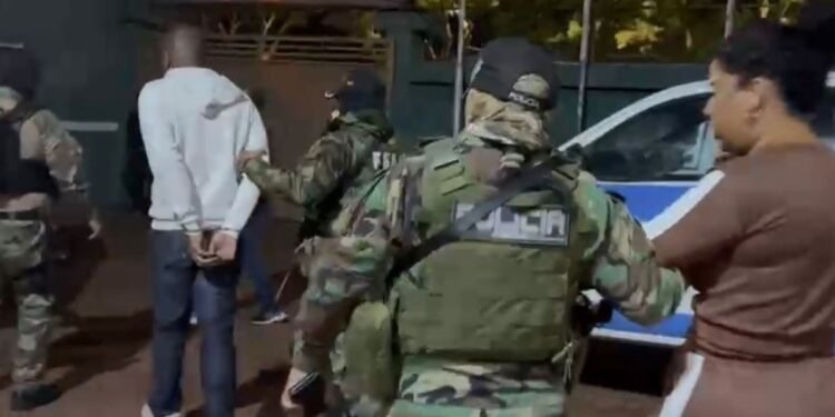 Suspeito de chefiar facção criminosa em Salvador é preso na Bolívia
