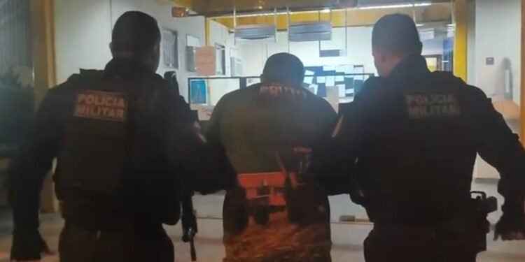 Foragido por homicídio e tráfico é preso com pistola e munições na zona rural de Cambuci
