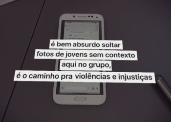Jovens denunciam que fotos tiradas em abordagem policial foram espalhadas em grupos com acusação de roubo no Rio