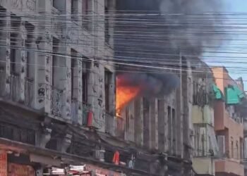 Incêndio prédio aconteceu no Centro do Rio