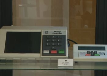 Urna eletrônica completa 30 anos com avanços na tecnologia e na segurança eleitoral