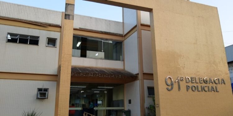Jovem é preso por esfaquear duas pessoas durante festa em Valença