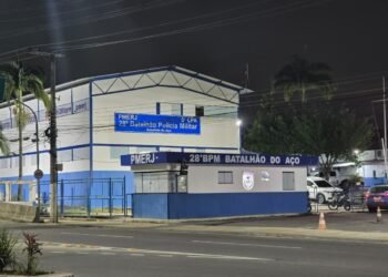 Dois homens são presos por suspeitas de manter adolescente em cárcere privado em Volta Redonda