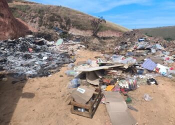 Polícia Ambiental identifica área de descarte irregular de lixo em Paty do Alferes