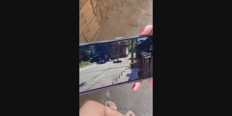 Câmera flagrou morte à queima-roupa de passageiro de moto em Caxias; VÍDEO Câmera flagrou morte à queima-roupa de passageiro de moto em Caxias; VÍDEO
