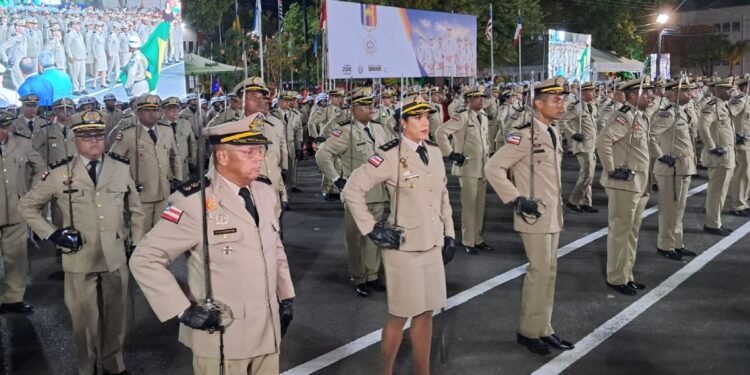 Governador sanciona lei que altera regras de promoção para militares