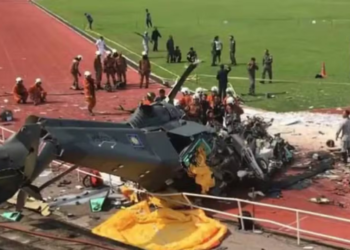 É #FAKE que vídeo de dois helicópteros batendo no ar seja de acidente no Rio; imagens são de 2024 na Malásia