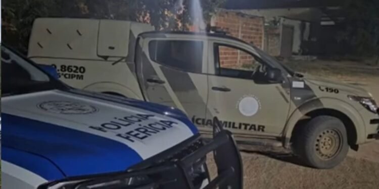 Homem é preso suspeito de envolvimento em latrocínio contra professora aposentada na Bahia Homem é preso suspeito de envolvimento em latrocínio contra professora aposentada na Bahia
