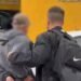 Polícia Civil prende foragido da Justiça dentro de ônibus na rodovia de Barra Mansa