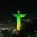 Na véspera de Brasil x Escócia, Cristo é iluminado em verde e amarelo