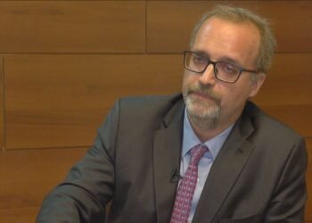 Secretaria do Meio Ambiente do RJ teve 250 exonerados desde a saída de Castro; secretário acordos ‘fantasmas’