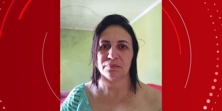 Mulher resgatada de cisterna após cinco dias desaparecida segue internada em hospital da Bahia Mulher resgatada de cisterna após cinco dias desaparecida segue internada em hospital da Bahia