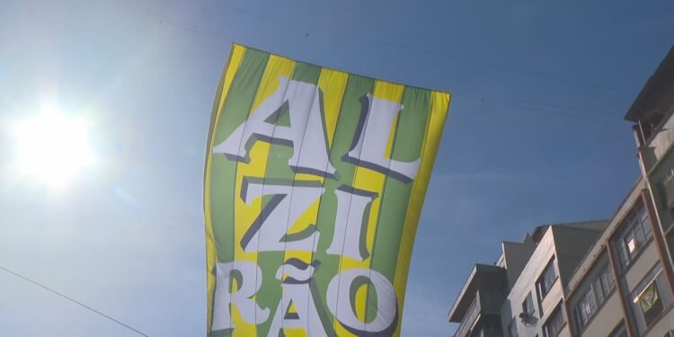 Fundador do Alzirão conta como festa começou com uma televisão na calçada e amigos expulsos de casa
