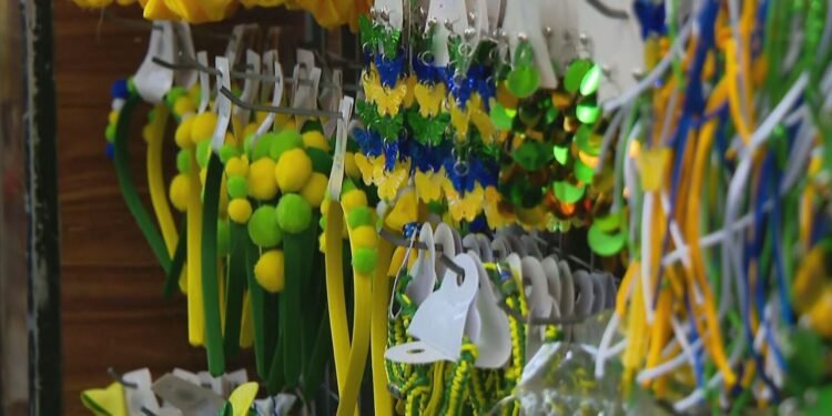 Comércio do Rio adere aos núcleos do Brasil para atrair clientes às vésperas da estreia na Copa do Mundo Comércio do Rio adere aos núcleos do Brasil para atrair clientes às vésperas da estreia na Copa do Mundo